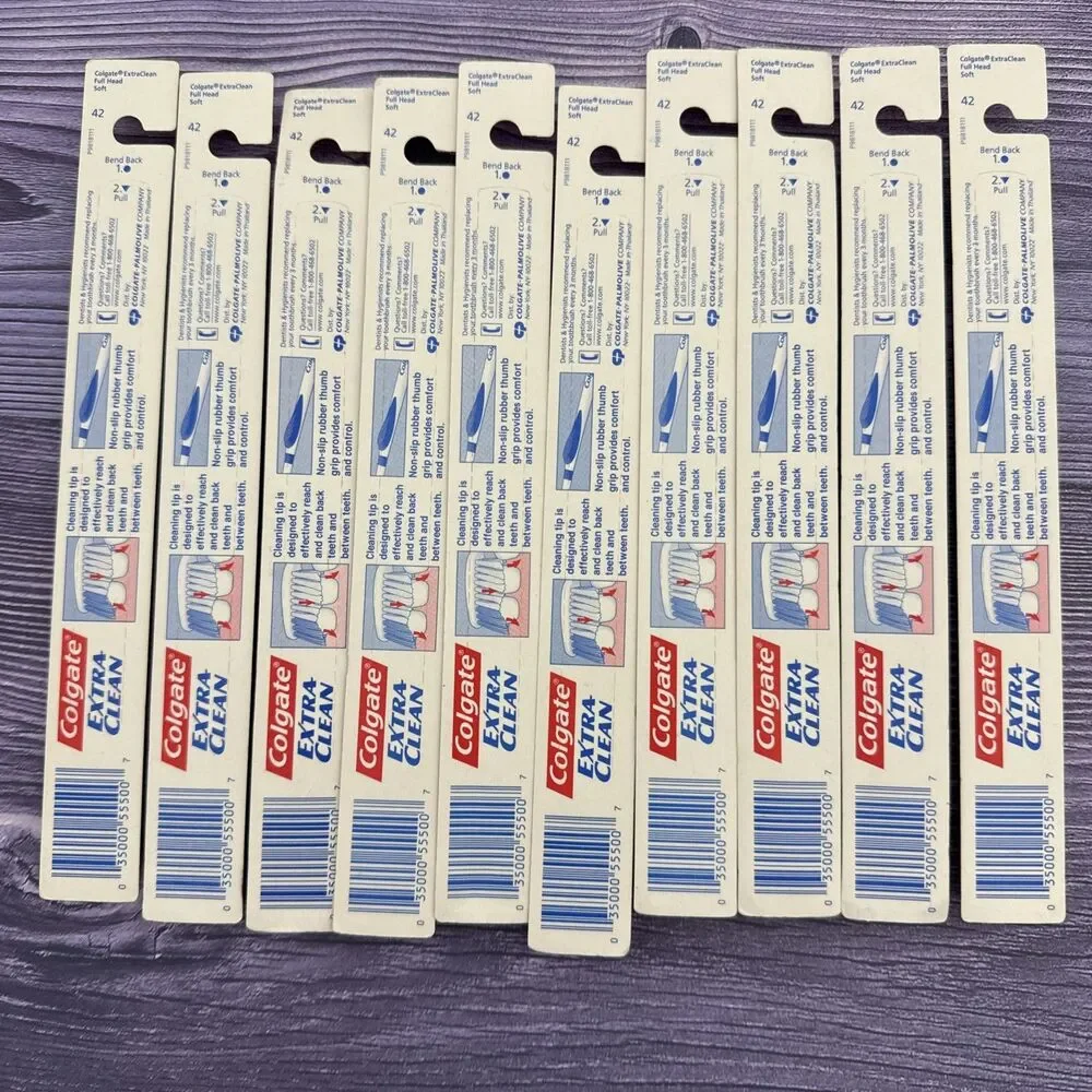 10 Colgate Toothbrush Extra Clean Soft Full Head 42 Cleaning Tip + Non-Slip Grip